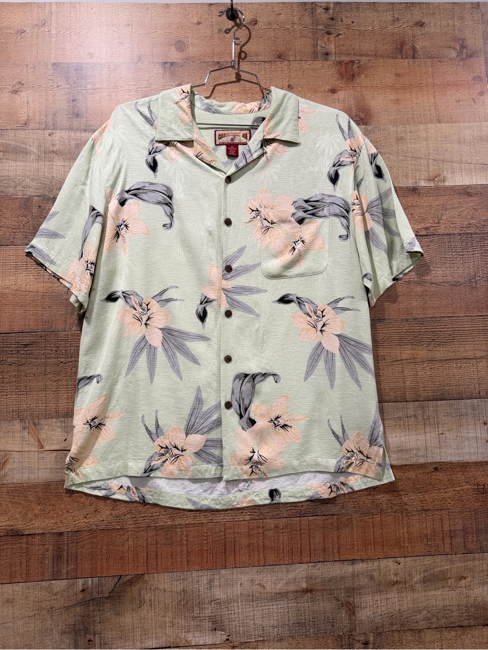 Caribbean Joe Light Mint Green Hawaiian Peach Floral Camp Shirt Size Large